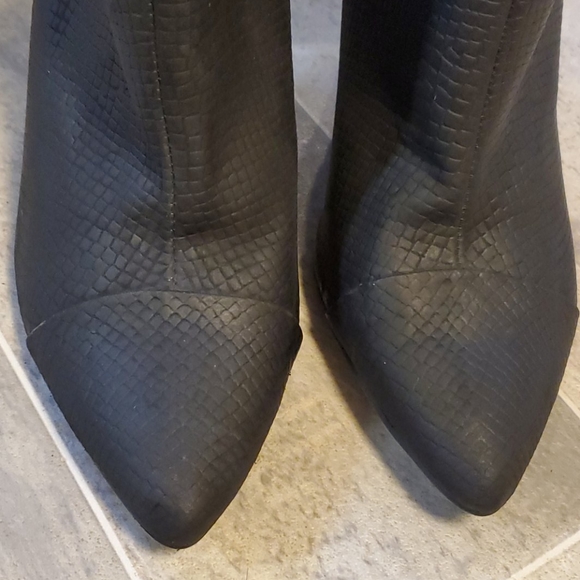 Nordstrom Tilton Black Faux Snake Lucie Booties - Picture 2 of 7